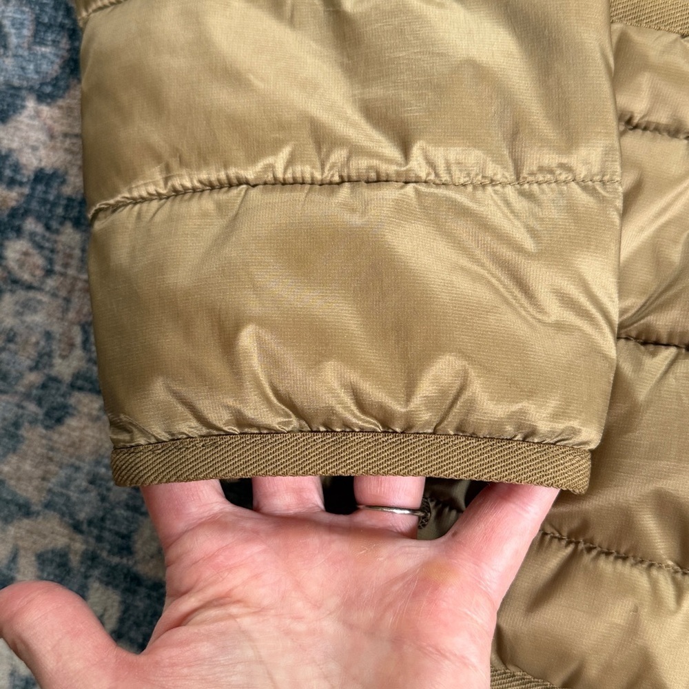 EVERLANE ReNew Channeled Liner Size Small - Picture 8 of 12